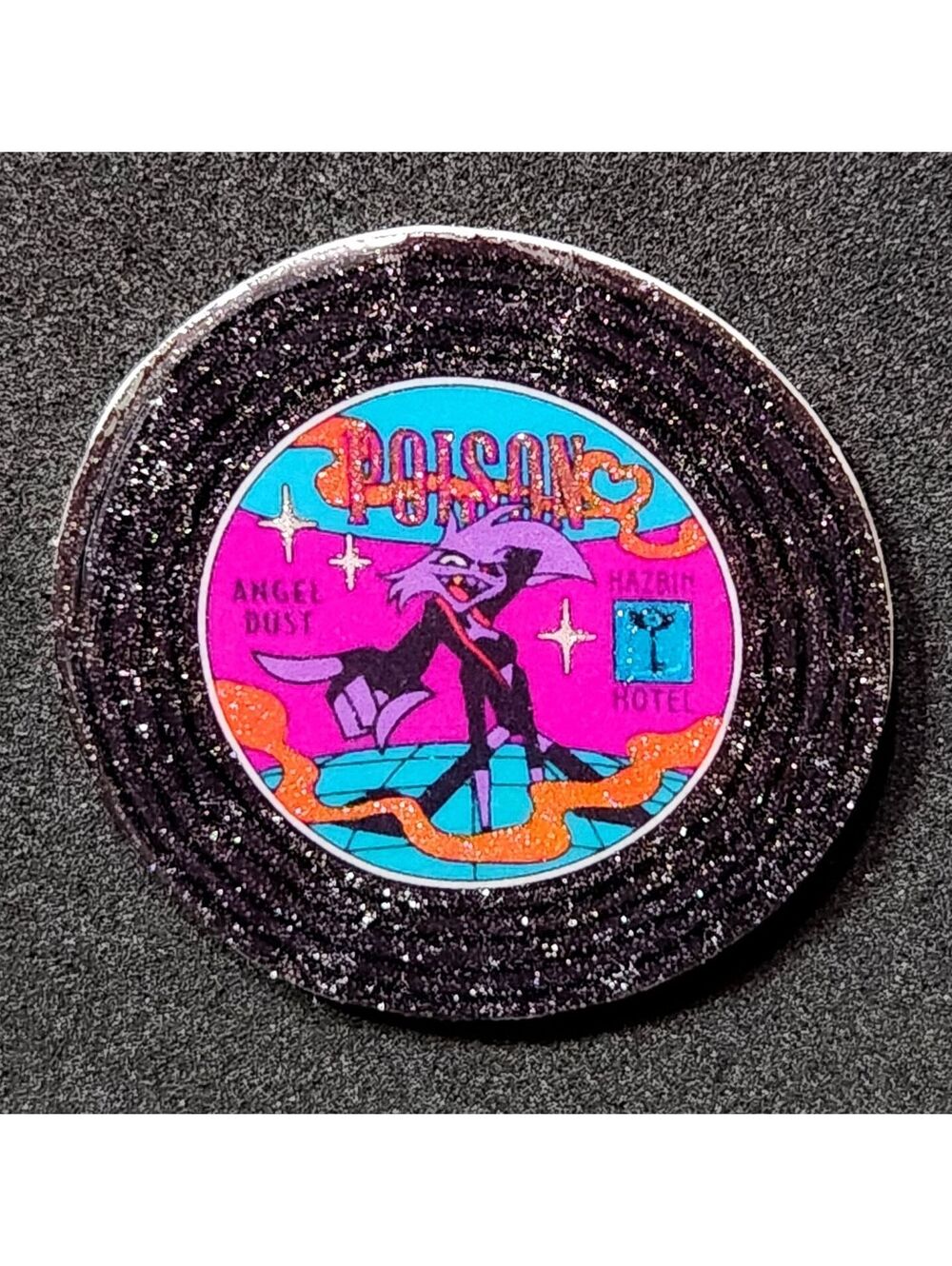 Angel Dust, Poison vynil record glitter pin - Hazbin Hotel